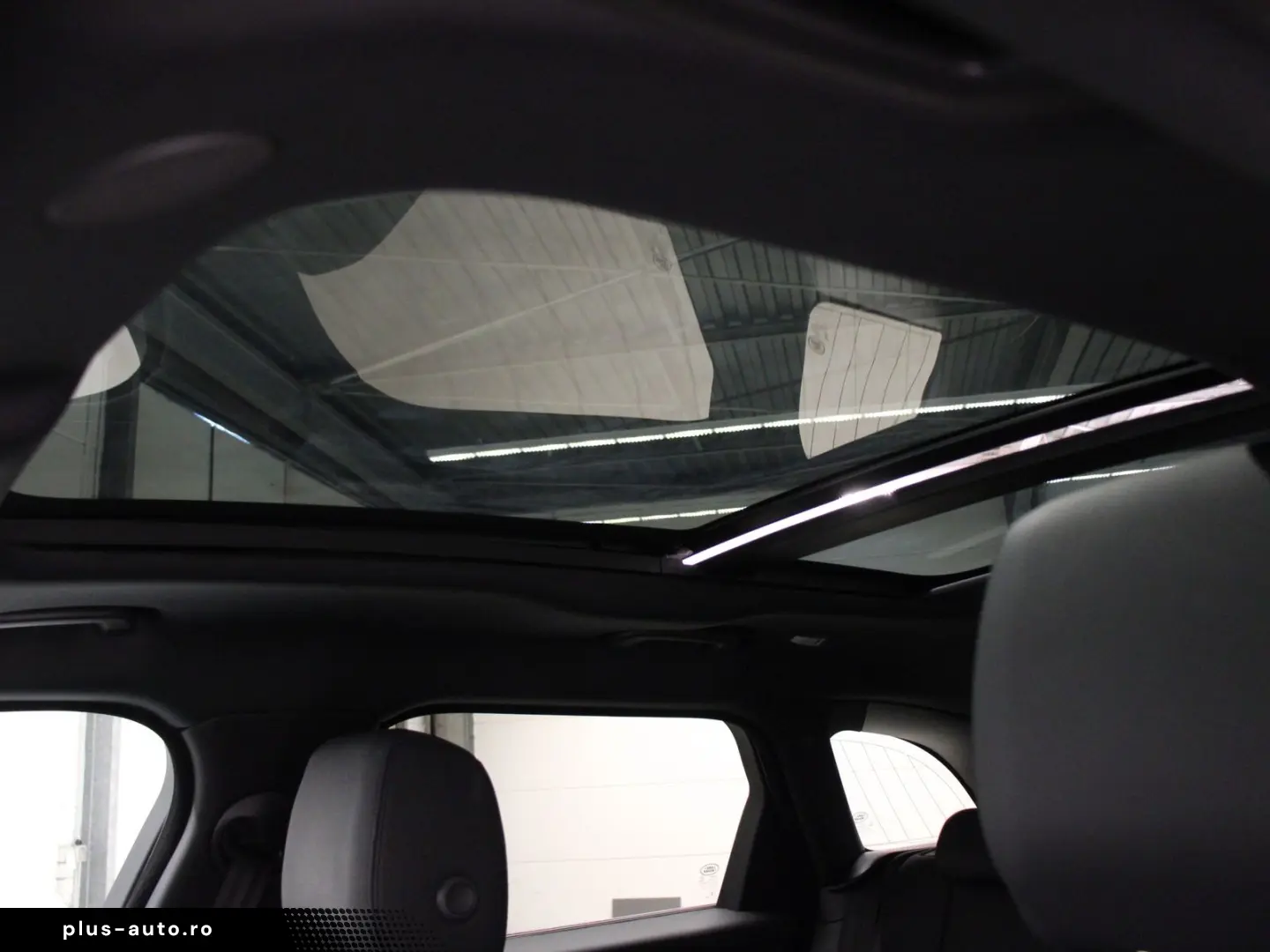 LAND ROVER Range Rover Velar D300 Dynamic SE Black Pack