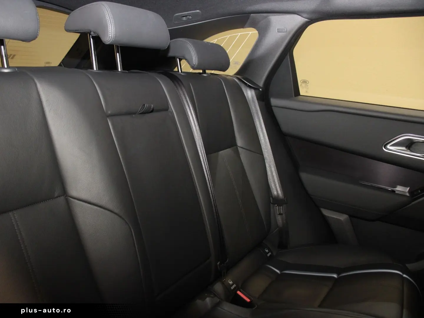 LAND ROVER Range Rover Velar D300 Dynamic SE Pano AHK DAB W