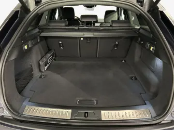 LAND ROVER Range Rover Velar P400e S