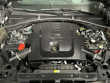 LAND ROVER Range Rover Velar D300 Dynamic SE