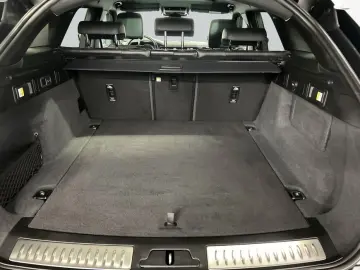 LAND ROVER Range Rover Velar D300 Dynamic SE