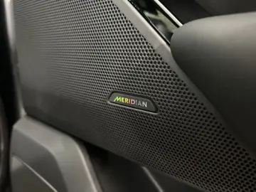 LAND ROVER Range Rover Velar D300 Dynamic SE