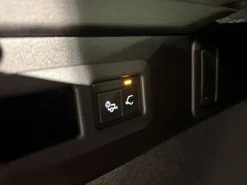 LAND ROVER Range Rover Velar D300 Dynamic SE