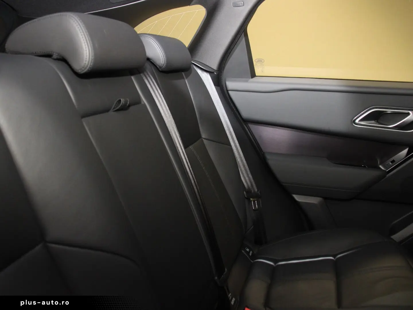 LAND ROVER Range Rover Velar D300 Dynamic SE AHK Pano