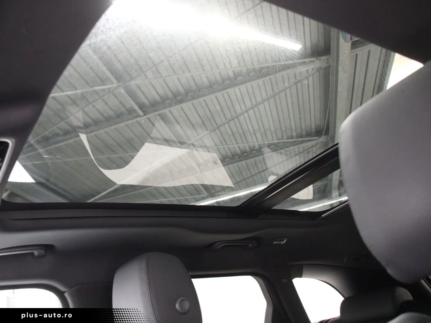 LAND ROVER Range Rover Velar D300 Dynamic SE AHK Pano