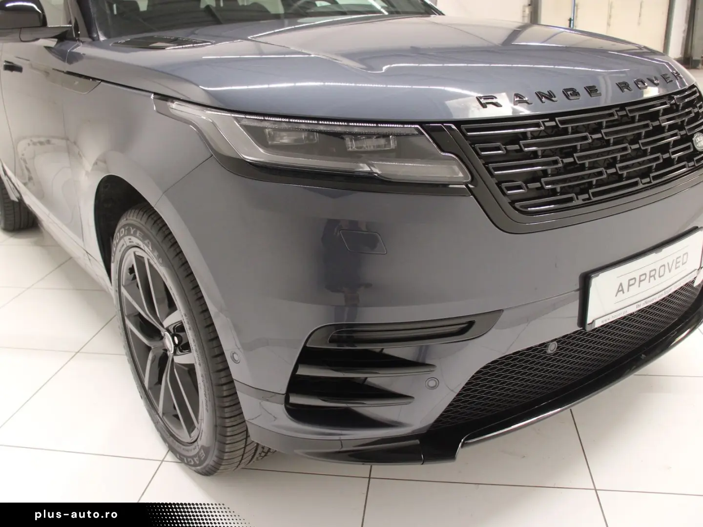 LAND ROVER Range Rover Velar D300 Dynamic SE AHK Pano