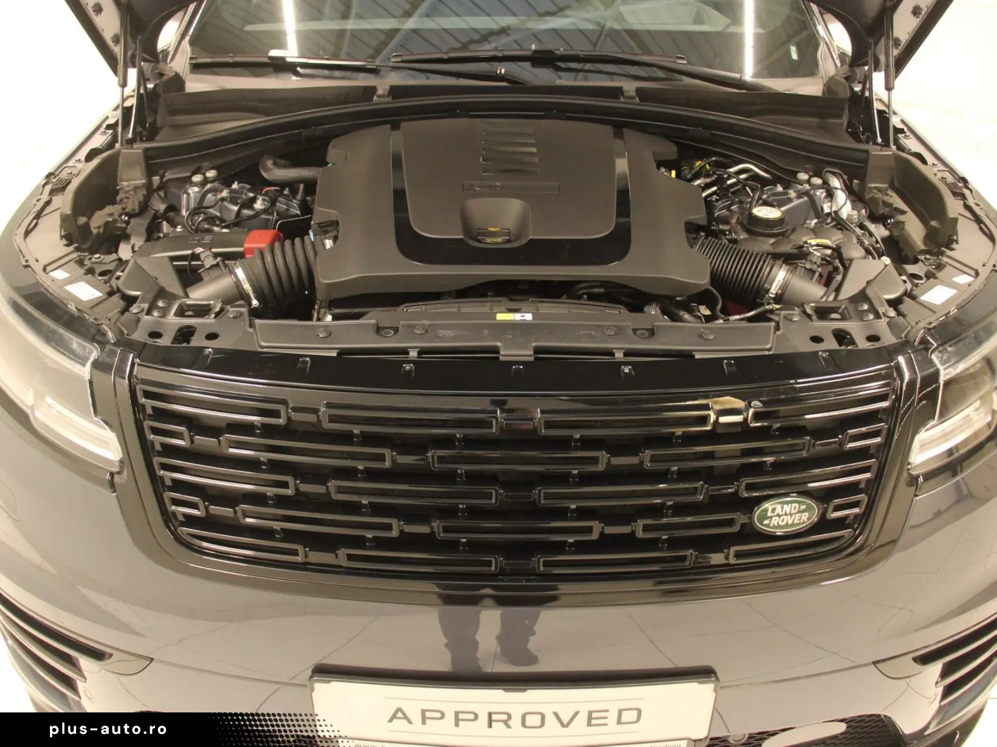 LAND ROVER Range Rover Velar D300 Dynamic SE AHK Pano