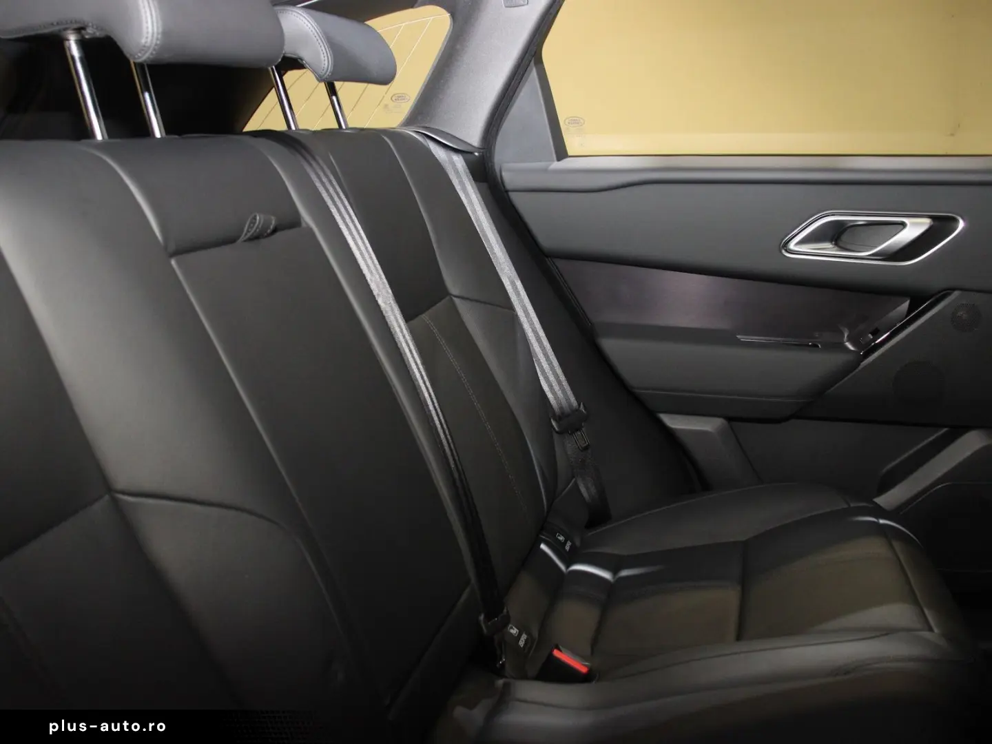 LAND ROVER Range Rover Velar D300 Dynamic SE AHK Pano