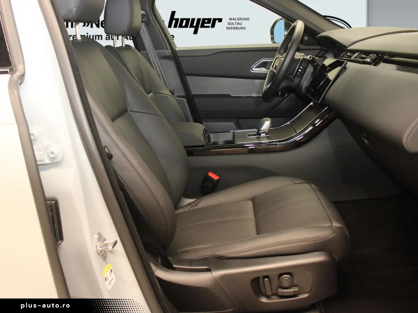 LAND ROVER Range Rover Velar D300 Dynamic SE AHK Pano