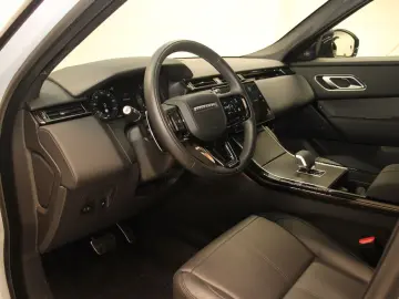 LAND ROVER Range Rover Velar D300 Dynamic SE AHK Pano