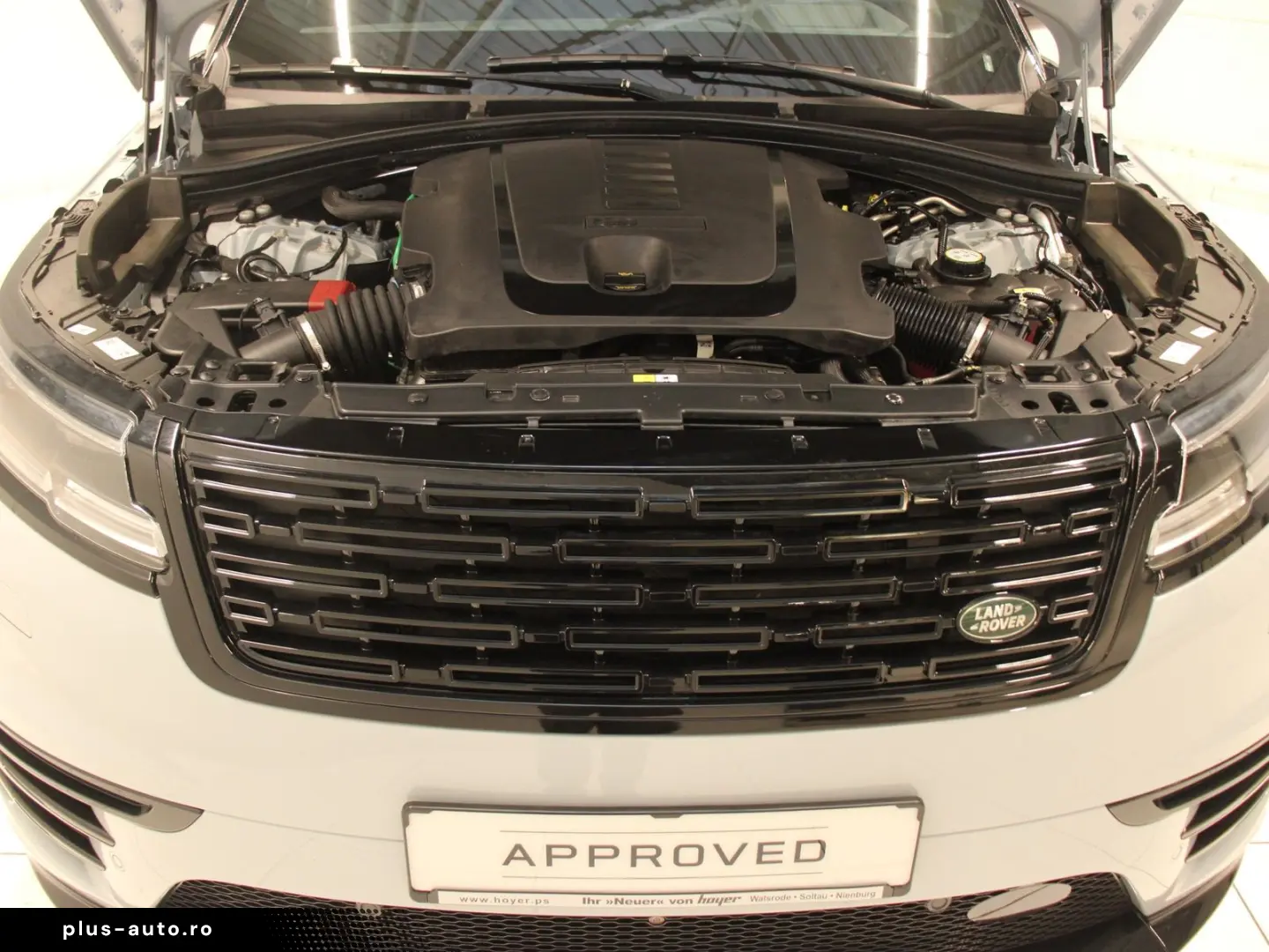 LAND ROVER Range Rover Velar D300 Dynamic SE AHK Pano