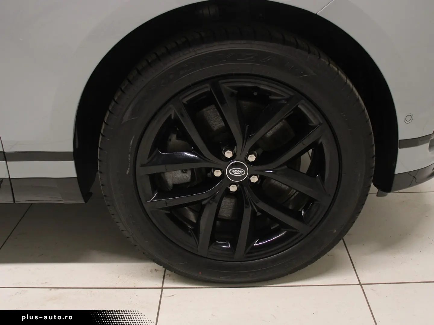 LAND ROVER Range Rover Velar D300 Dynamic SE AHK Pano