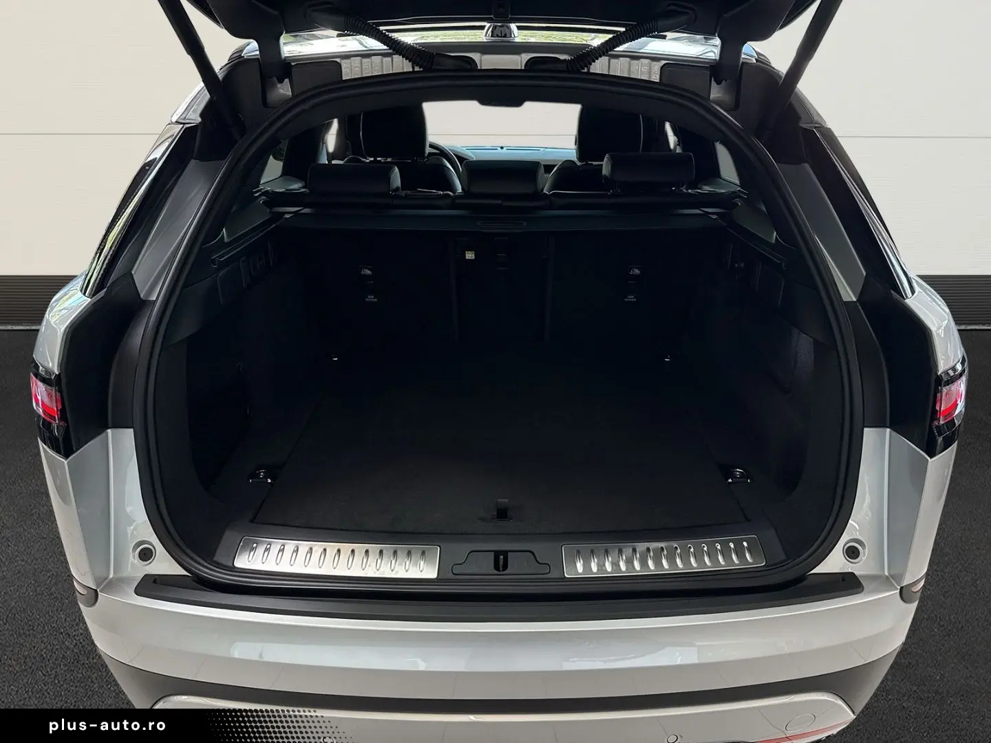 LAND ROVER Range Rover Velar D200 S Pano ACC Meridian 360 G