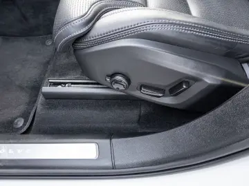 VOLVO XC90 Plus Bright AWD 7-Sitzer AD StandHZG AHK Di