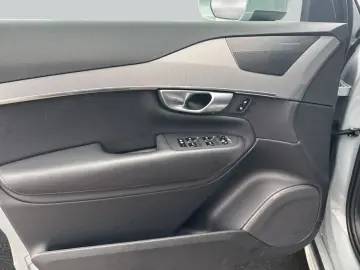 VOLVO XC90 B5 B AWD Core 20'' AHK Audio H&&hellip;