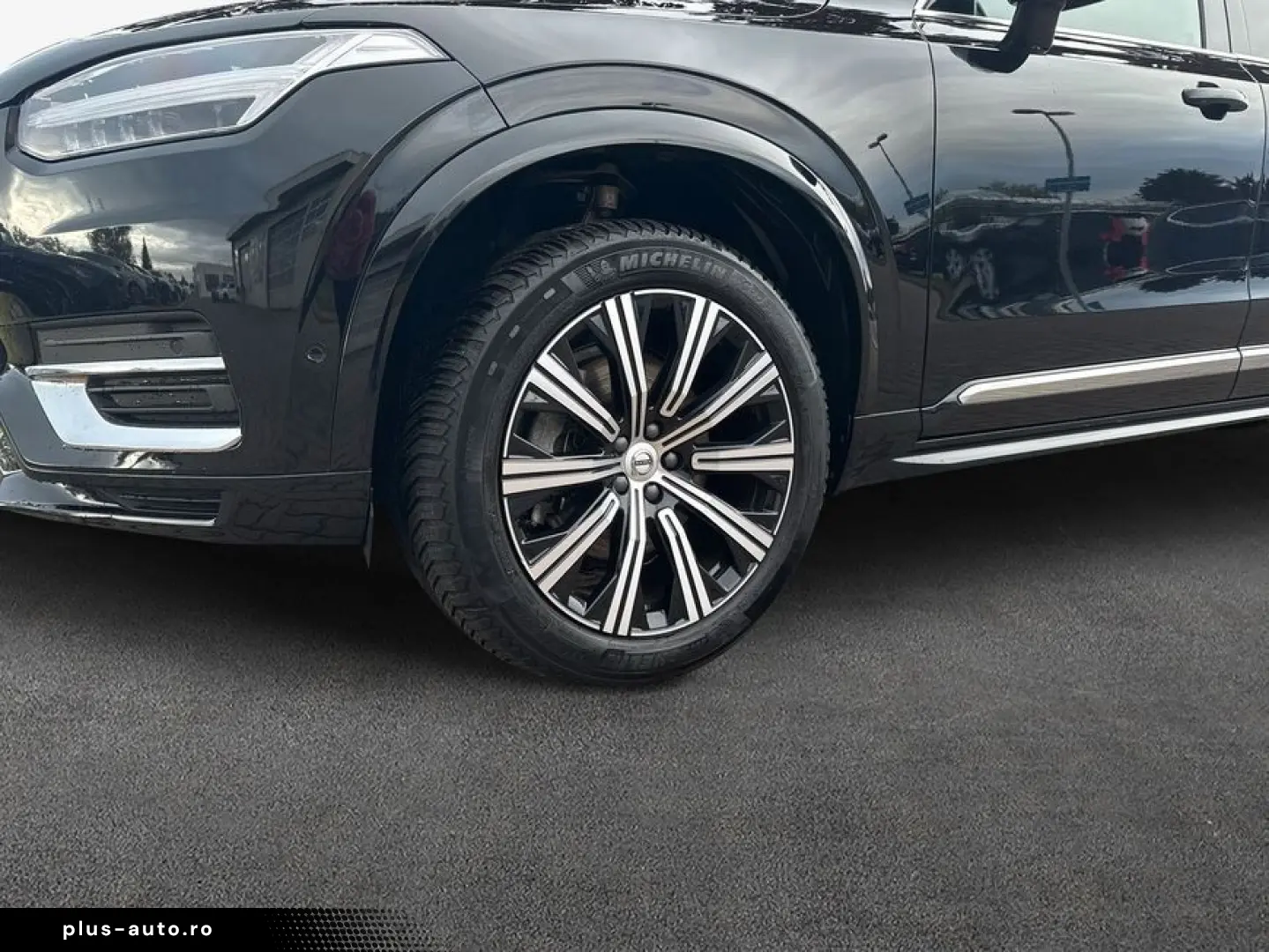VOLVO XC90 B5 D AWD Plus Bright Pano Standheiz. AHK Fr