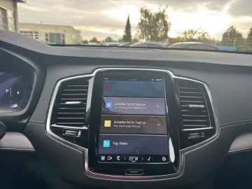 VOLVO XC90 B5 D AWD Plus Bright Pano Standheiz. AHK Fr