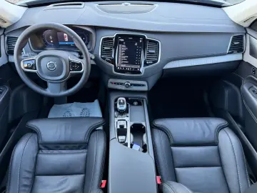 VOLVO XC90 Ultimate Bright AWD~7Sitz~Pano~Lede~ACC~Kam