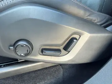 VOLVO XC90 Ultimate Bright AWD~7Sitz~Pano~Lede~ACC~Kam