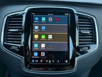 VOLVO XC90 Ultimate Bright AWD~7Sitz~Pano~Lede~ACC~Kam