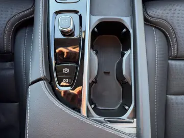 VOLVO XC90 Ultimate Bright AWD~7Sitz~Pano~Lede~ACC~Kam