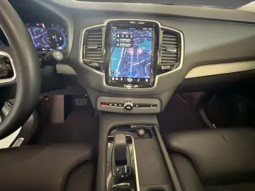 VOLVO XC90 B5 B AWD Core