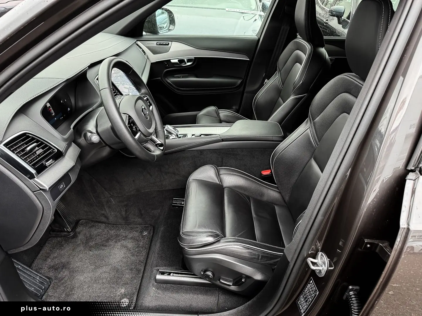 VOLVO XC90 R Design AWD AD StandHZG AHK Navi Digitales