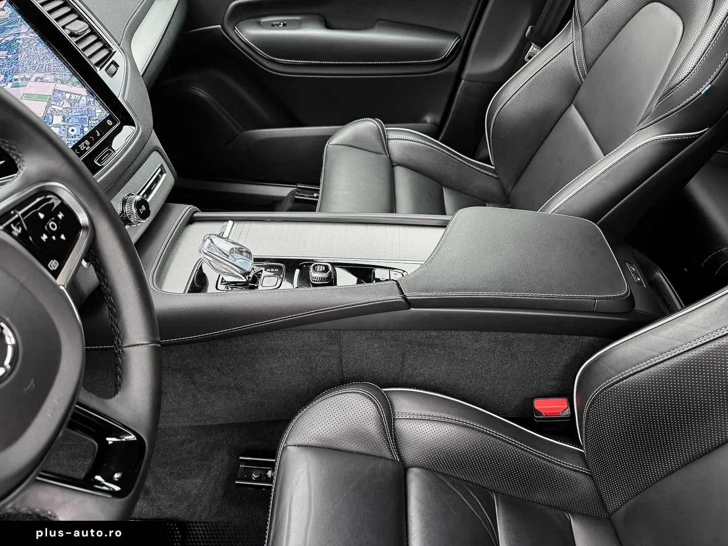 VOLVO XC90 R Design AWD AD StandHZG AHK Navi Digitales