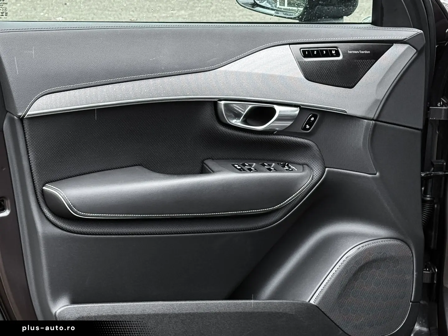 VOLVO XC90 R Design AWD AD StandHZG AHK Navi Digitales