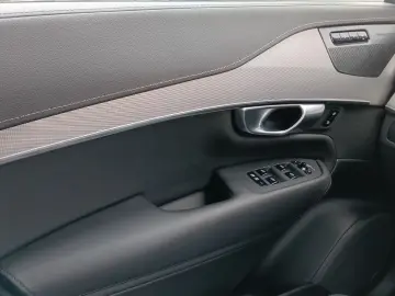 VOLVO XC90 B5 AWD Plus Bright AHK 360  Panorama BLIS