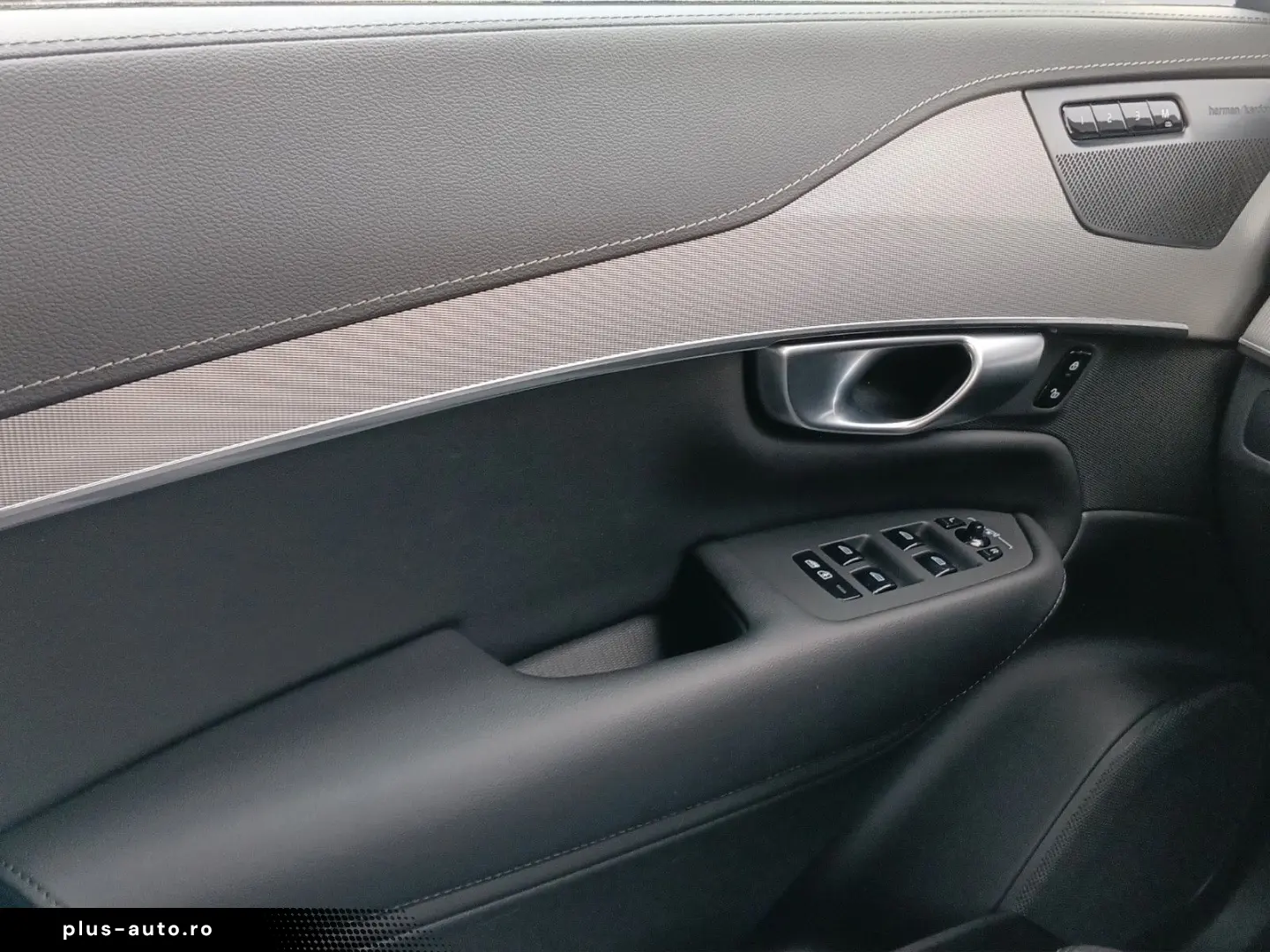 VOLVO XC90 B5 AWD Plus Bright AHK 360  Panorama BLIS