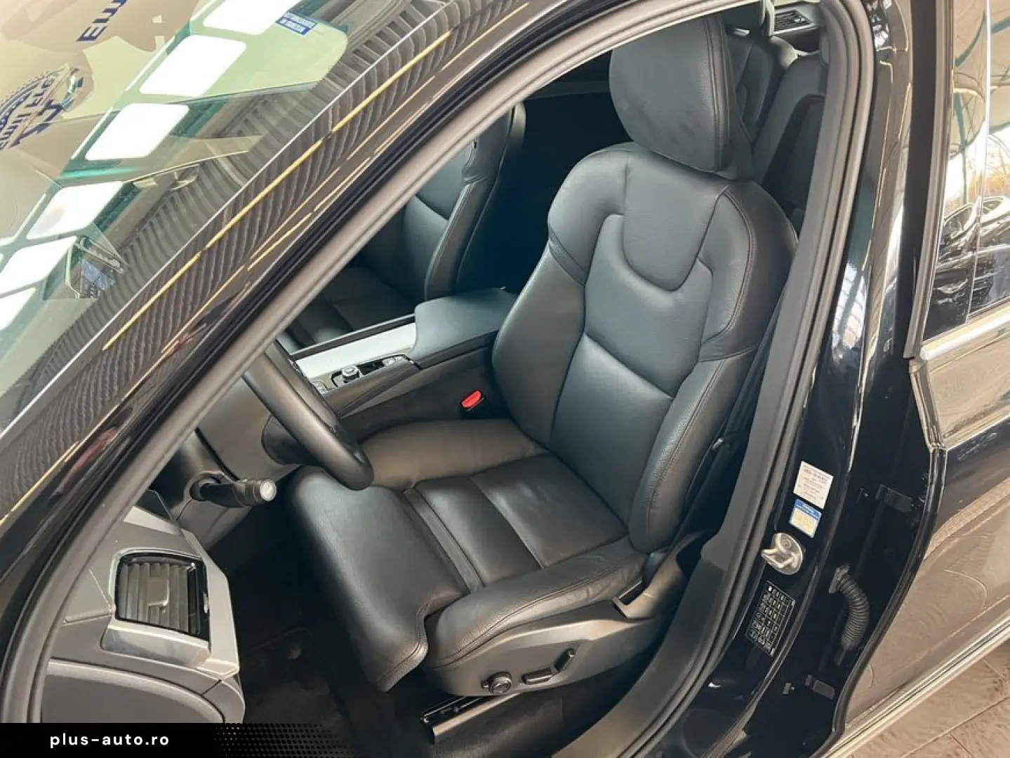 VOLVO XC90 B5 AWD Plus-Bright Glasd 7S 360  Standh Led