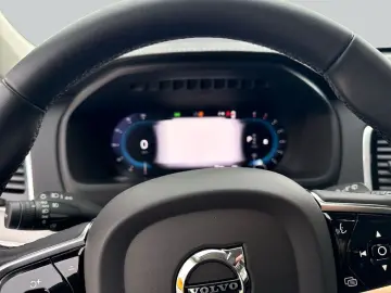 VOLVO XC90 B5 B AWD Plus Bright