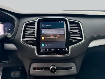 VOLVO XC90 B5 B AWD Plus Bright