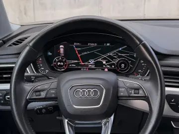Audi A4 2.0 TDI DPF multitronic Attraction