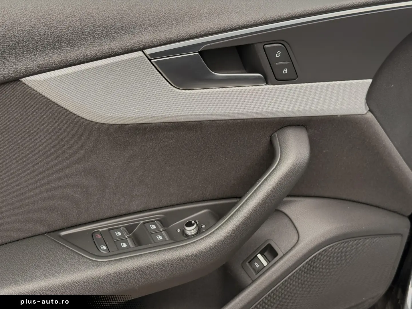 Audi A4 2.0 TDI DPF multitronic Attraction