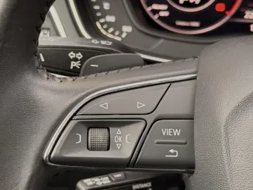 Audi A4 2.0 TDI DPF multitronic Attraction