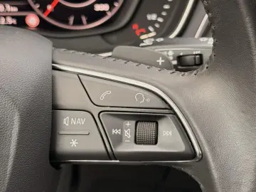 Audi A4 2.0 TDI DPF multitronic Attraction