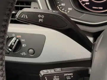 Audi A4 2.0 TDI DPF multitronic Attraction