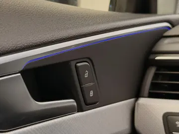 Audi A4 2.0 TDI DPF multitronic Attraction