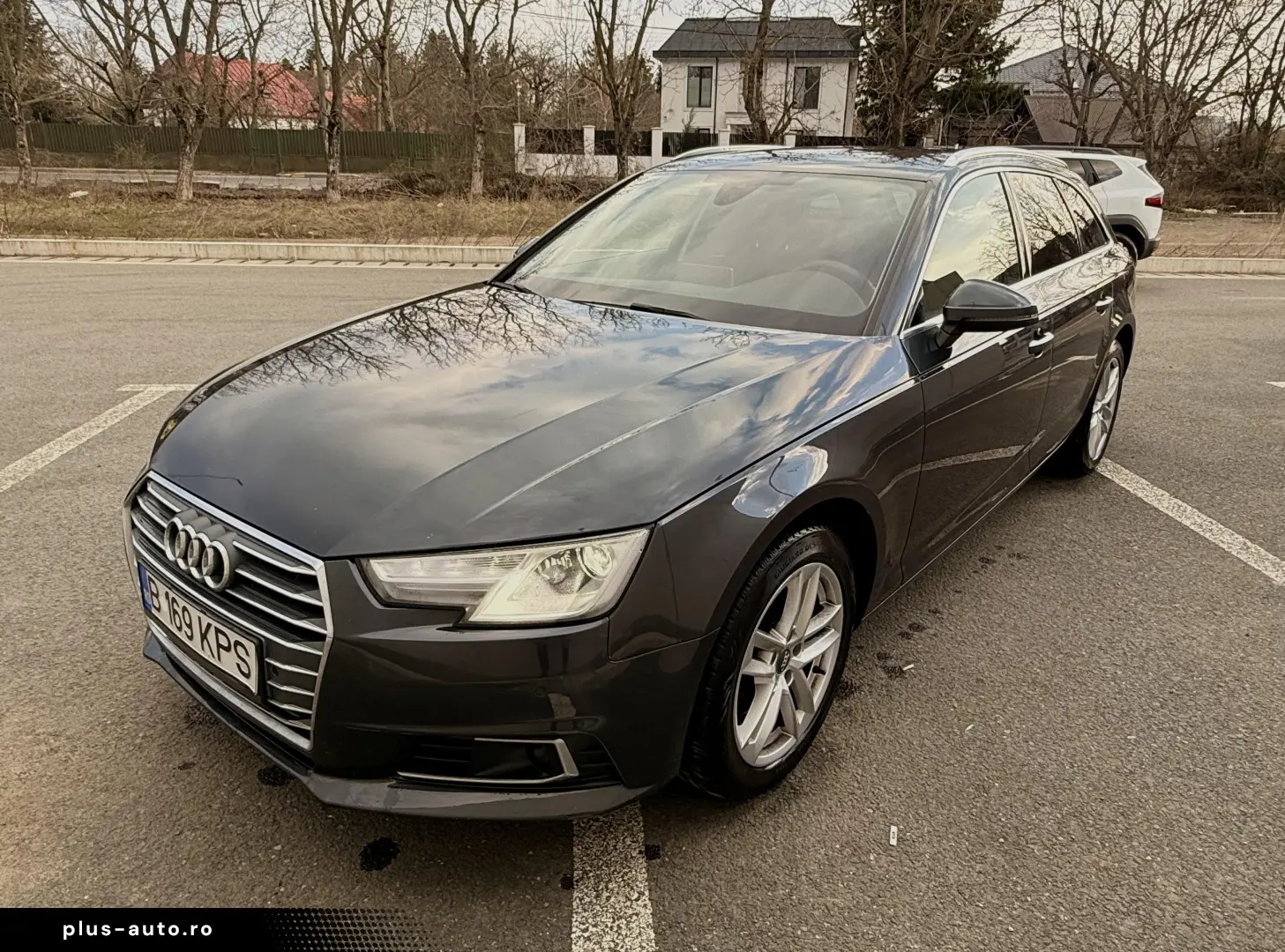 Audi A4 2.0 TDI DPF multitronic Attraction