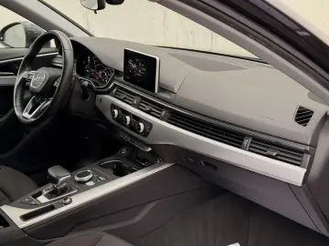 Audi A4 2.0 TDI DPF multitronic Attraction