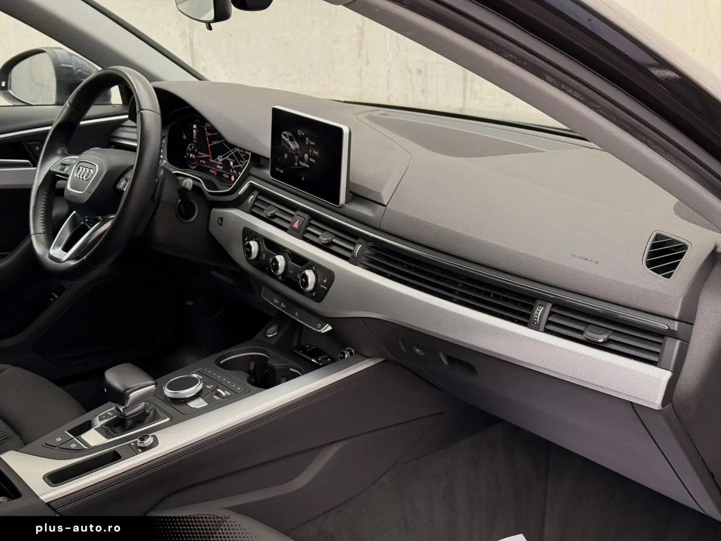 Audi A4 2.0 TDI DPF multitronic Attraction