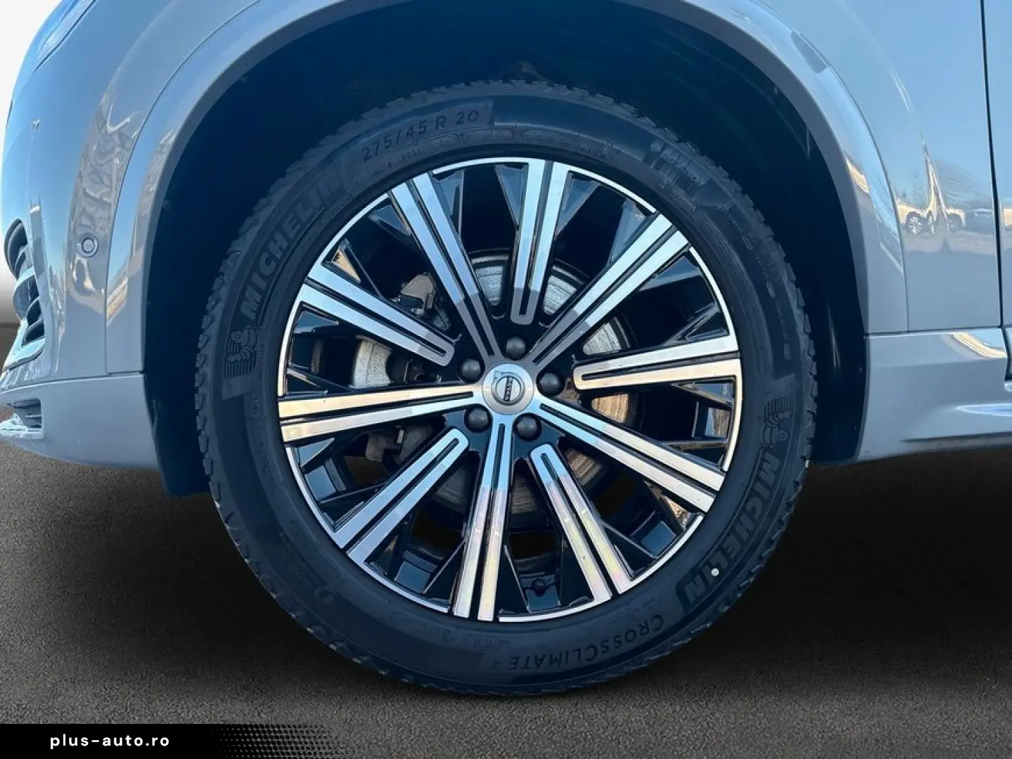 VOLVO XC90 B5 B AWD Plus Bright Lufzfahrw. Privacy Gla