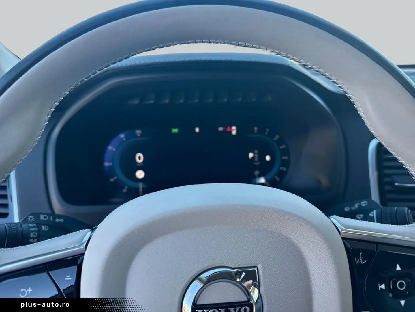 VOLVO XC90 B5 B AWD Plus Bright Lufzfahrw. Privacy Gla