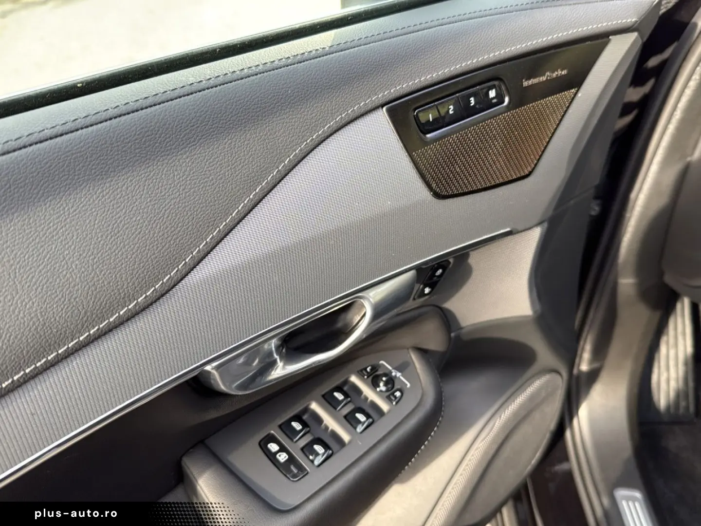 VOLVO XC90 B5 (Diesel) Plus Bright AWD Automatik Navi