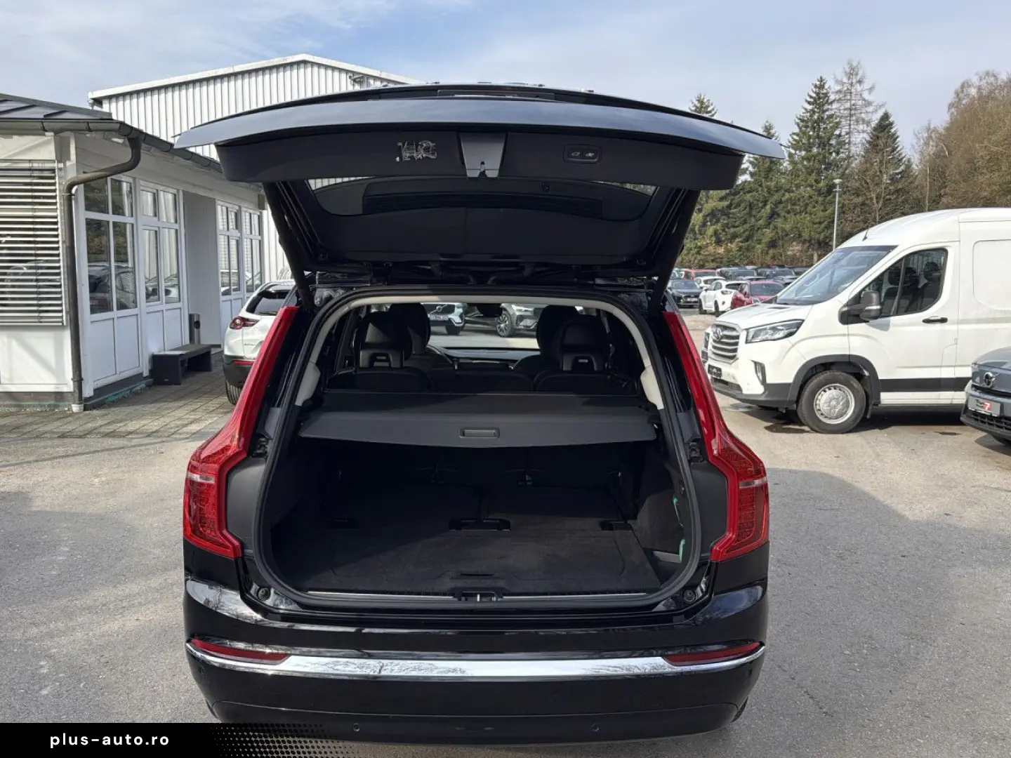 VOLVO XC90 B5 (Diesel) Plus Bright AWD Automatik Navi