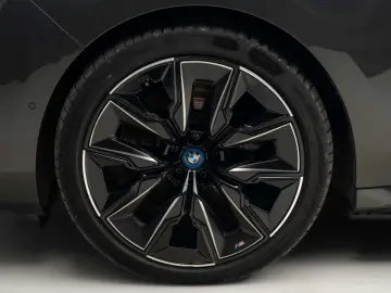 BMW i7 xDrive E60