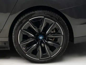 BMW i7 xDrive E60
