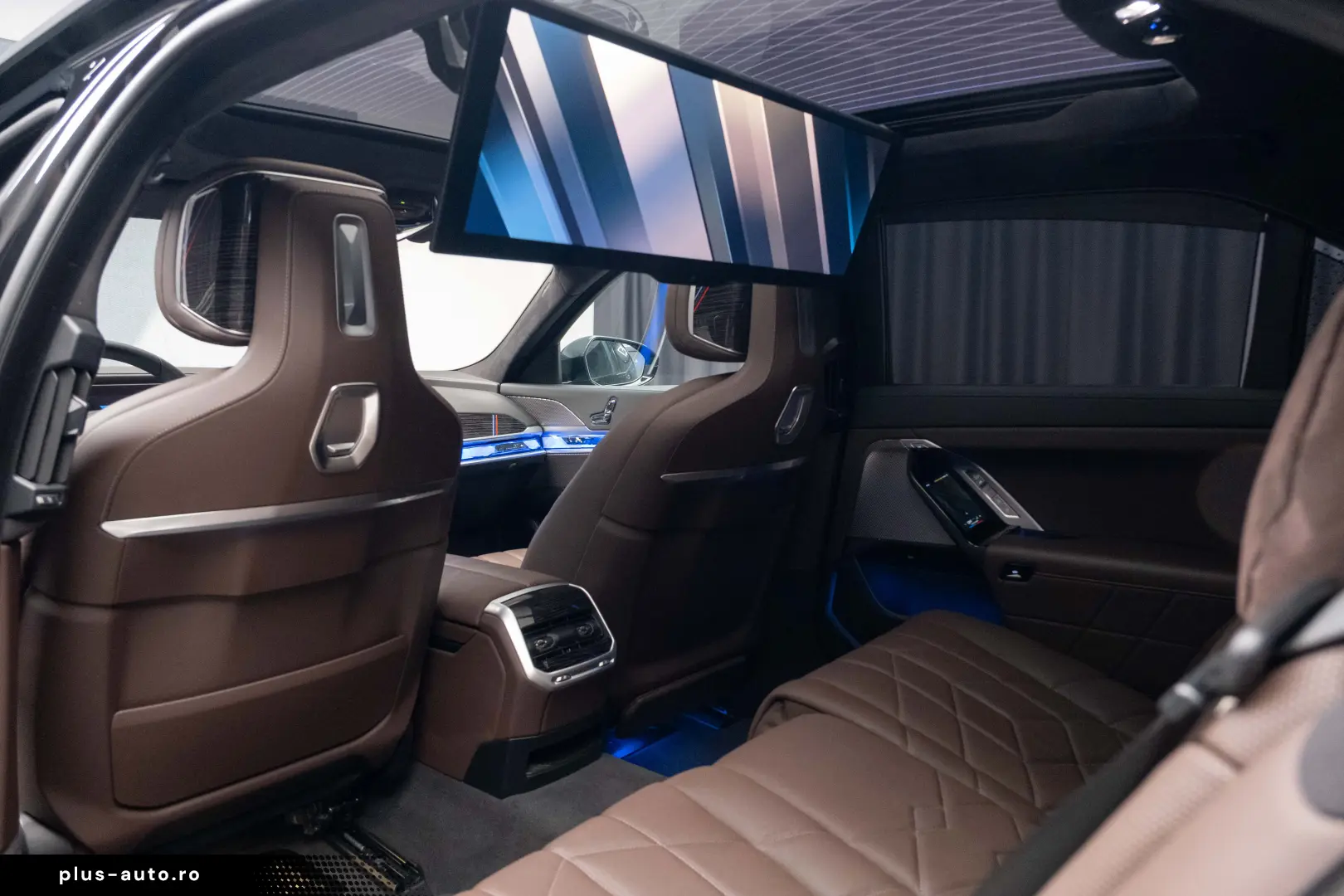 BMW 750e XDRIVE THEATRE HUD SKY-L B&W